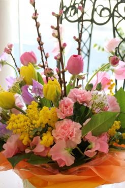 ひな祭りアレンジ♬｜「アライ花店」　（山形県山形市の花キューピット加盟店 花屋）のブログ