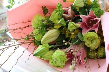 御祝の花束♬｜「アライ花店」　（山形県山形市の花キューピット加盟店 花屋）のブログ