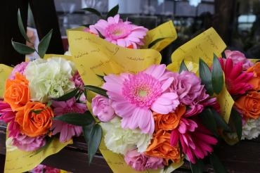 ご卒業おめでとうございます♬｜「アライ花店」　（山形県山形市の花キューピット加盟店 花屋）のブログ